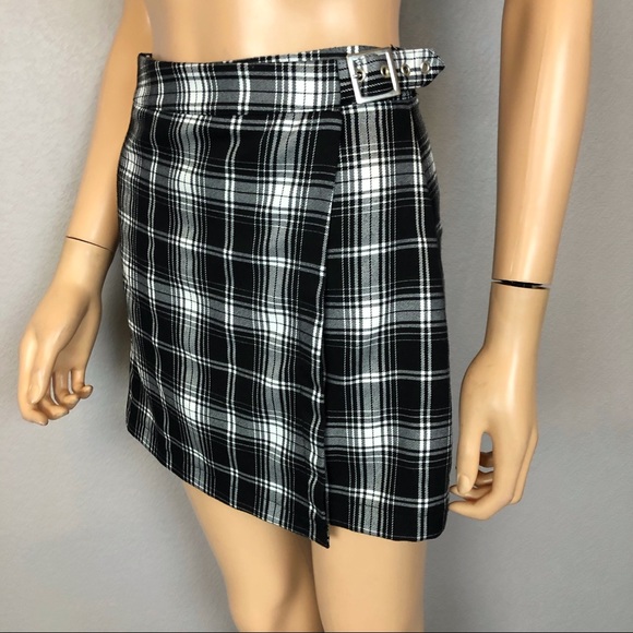 Brandy Melville Adjustable Plaid Wrap Skirt Grunge - Picture 2 of 6